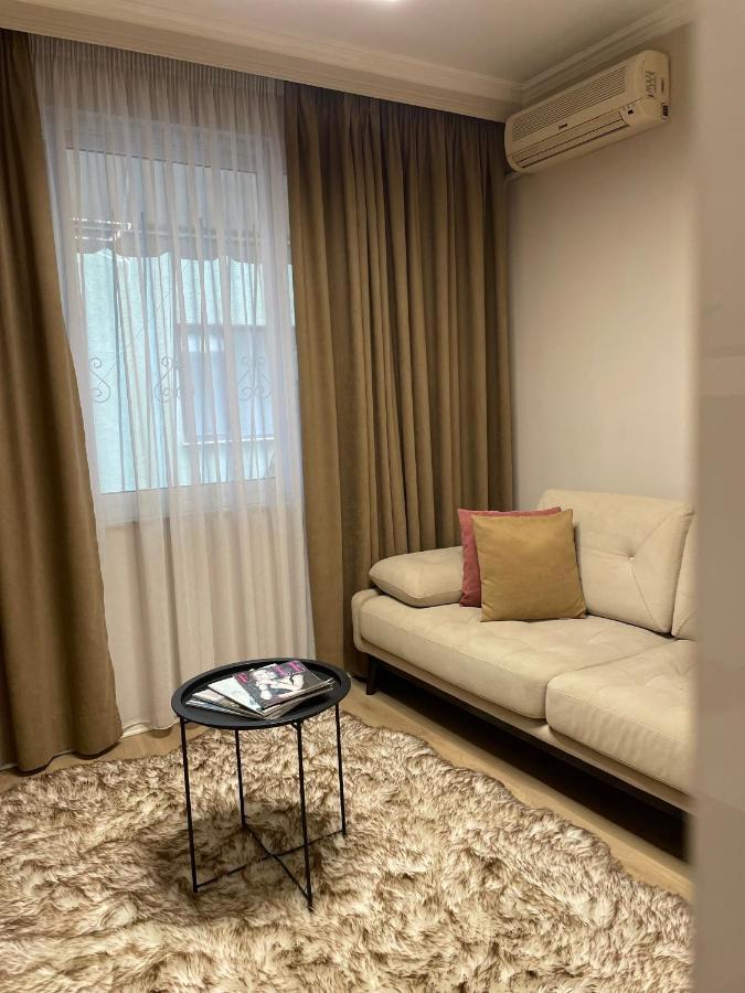 City Rest Bllok Tirana Extérieur photo